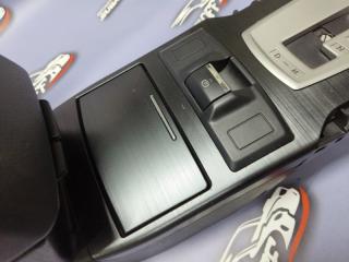 Подлокотник Subaru Outback BRM FB25A