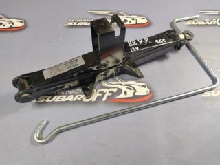 Домкрат Subaru Forester 2002