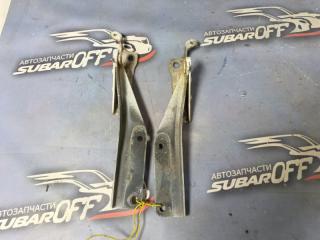 Петля капота передняя Subaru Forester 2005