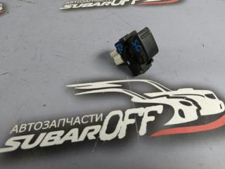 Кнопка стеклоподъемника передняя левая Subaru Forester 2002