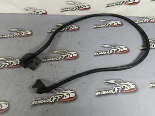 Уплотнительная резинка боковой двери передняя правая Subaru Legacy 2007