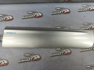 Накладка двери передняя правая Subaru Forester 2004