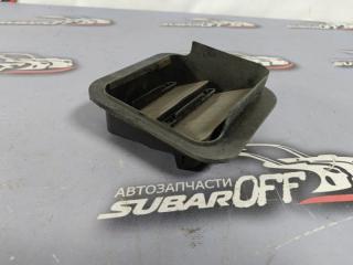 Решетка вентиляции в багажник правая Subaru Forester 2006 контрактная Решетка вентиляции в багажник правая Subaru Forester 2006