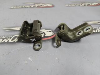 Запчасть петля двери задняя левая Nissan Qashqai 2015