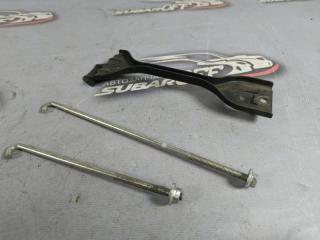 Крепление аккумулятора Subaru Forester 2008