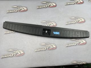 Накладка замка багажника Subaru Legacy 2004 контрактная Накладка замка багажника Subaru Legacy 2004