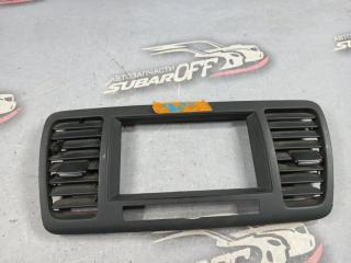Накладка на центральную консоль Subaru Legacy 2004