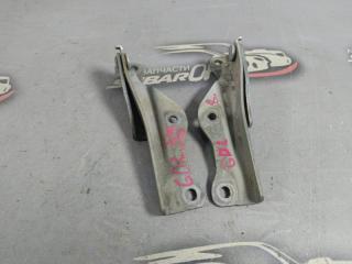Петля капота передняя Subaru Impreza 2004