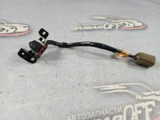 Кнопка стеклоподъемника задняя правая Subaru Forester 2001