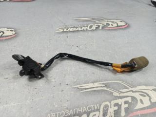 Кнопка стеклоподъемника задняя правая Subaru Forester
