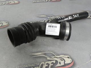 Запчасть патрубок воздушного фильтра Subaru Forester 2004