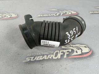 Патрубок воздушного фильтра Subaru Forester 1998