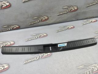 Накладка замка багажника Subaru Forester 2005 контрактная Накладка замка багажника Subaru Forester 2005