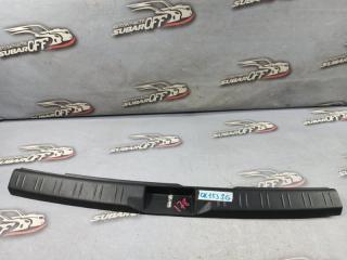 Накладка замка багажника Subaru Forester 2002 контрактная Накладка замка багажника Subaru Forester 2002