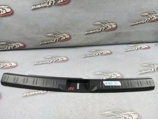 Накладка замка багажника Subaru Forester 2007 контрактная Накладка замка багажника Subaru Forester 2007