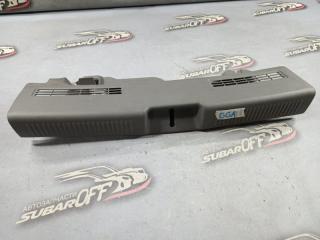 Накладка замка багажника Subaru Impreza