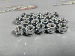 Запчасть гайка колесная Subaru Forester 2000