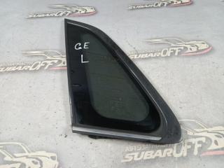 Стекло собачника левое Subaru Impreza