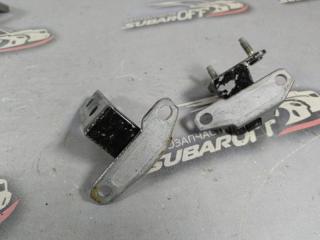 Петля двери задняя правая Nissan Fuga KY51 VQ37