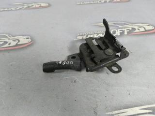 Замок капота Subaru Impreza 2001