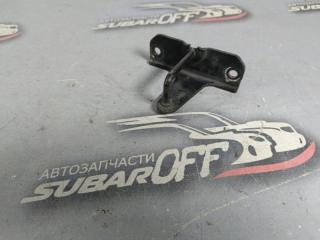 Петля замка капота Subaru Forester 1998