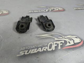 Крепление радиатора Subaru Forester 2002