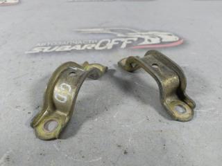 Фото запчасти крепление рулевой рейки Subaru Impreza 2001 контрактная запчасть Запчасть крепление рулевой рейки Subaru Impreza 2001