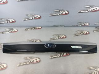 Накладка двери багажника задняя Subaru Forester 2006