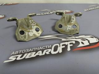 Петля двери передняя левая Subaru Outback 2006