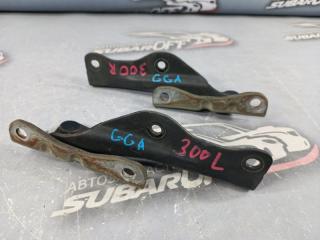 Петля капота Subaru Impreza 2004