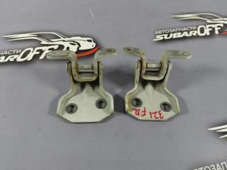 Петля двери передняя Subaru Forester 2002