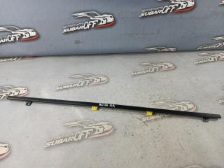 Молдинг на дверь задний правый Subaru Forester 2003