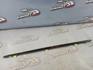 Молдинг на дверь передний левый Subaru Forester 2004