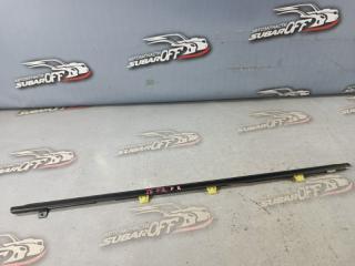 Молдинг на дверь передний правый Subaru Forester 2003