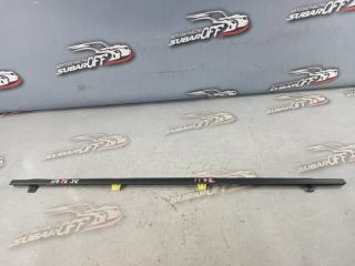 Молдинг на дверь задний левый Subaru Forester 2005