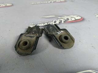 Крепление радиатора Subaru Forester 2003
