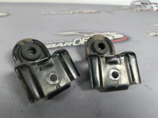 Крепление радиатора Subaru Forester 2008