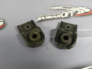 Крепление радиатора Subaru Outback 2005
