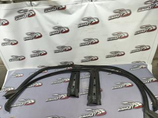 Уплотнитель проема двери Subaru Impreza