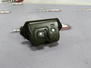 Замок багажника задний Subaru Forester 2005 контрактная Замок багажника задний Subaru Forester 2005