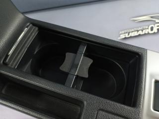 Подлокотник Levorg 2014 VM4 FB16E