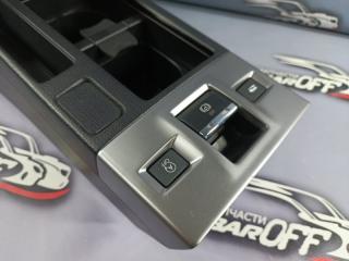 Подлокотник Levorg 2014 VM4 FB16E