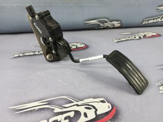 Педаль газа Subaru Impreza