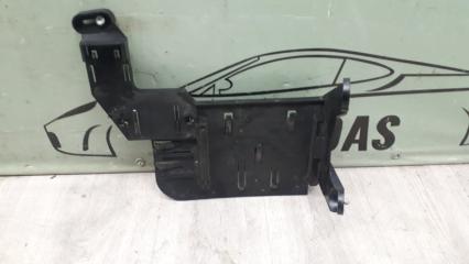 Запчасть кронштейн volkswagen passat 2005-2010