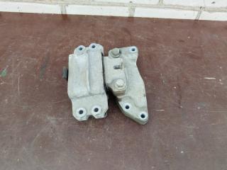 Опора кпп левая audi a3 2003-2013