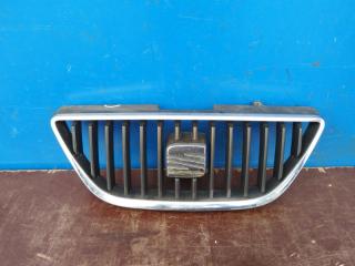 Решетка радиатора seat Ibiza 2008-2017 контрактная Решетка радиатора seat Ibiza 2008-2017