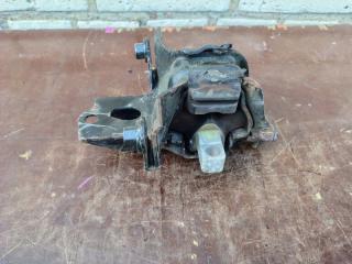 Запчасть опора двигателя левая skoda roomster 2006-2015