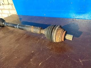 Привод передний правый Volkswagen Golf Plus 2012