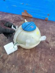 Запчасть бачок расширительный Volkswagen Golf 2012