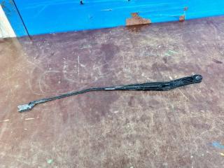 Запчасть поводок дворника передний левый Volkswagen Golf 2012